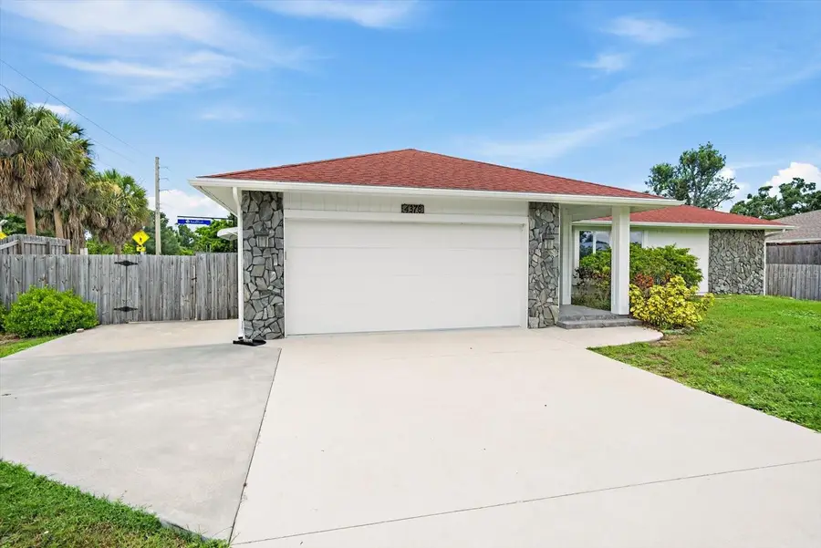 4378 Meadowland Circle, Sarasota, FL 34233 - #2