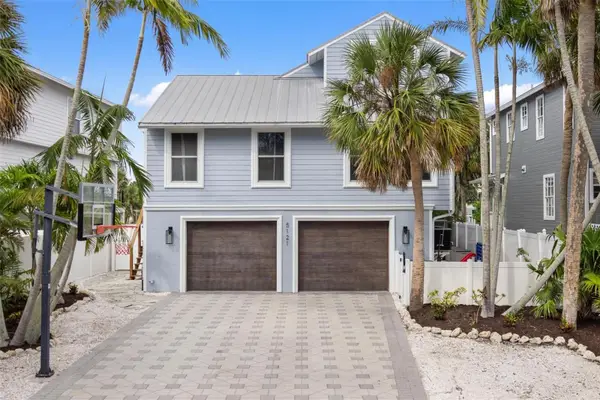 5121 Oxford Drive, SARASOTA, FL 34242