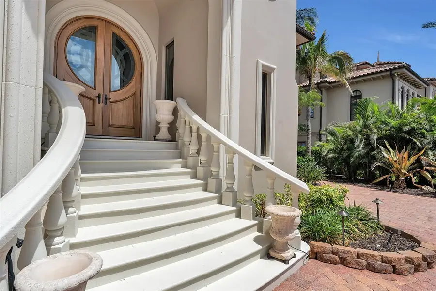 1372 Harbor Drive, Sarasota, FL 34239 - #3