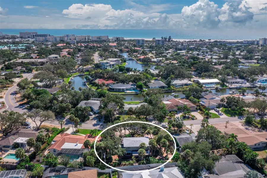 5451 Shadow Lawn Drive, Sarasota, FL 34242 - #2