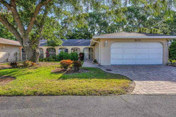 5273 Villa Majorca Court #25, SARASOTA, FL 34235