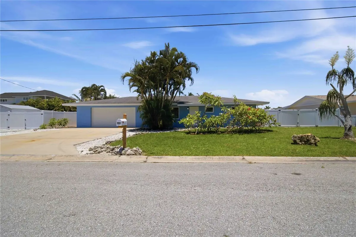 908 24th Avenue W, Palmetto, FL 34221 - #1