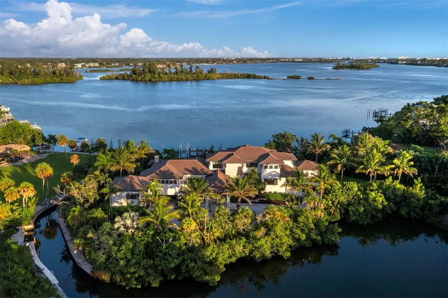 3799 Flamingo Avenue, Sarasota, FL 34242 - #2