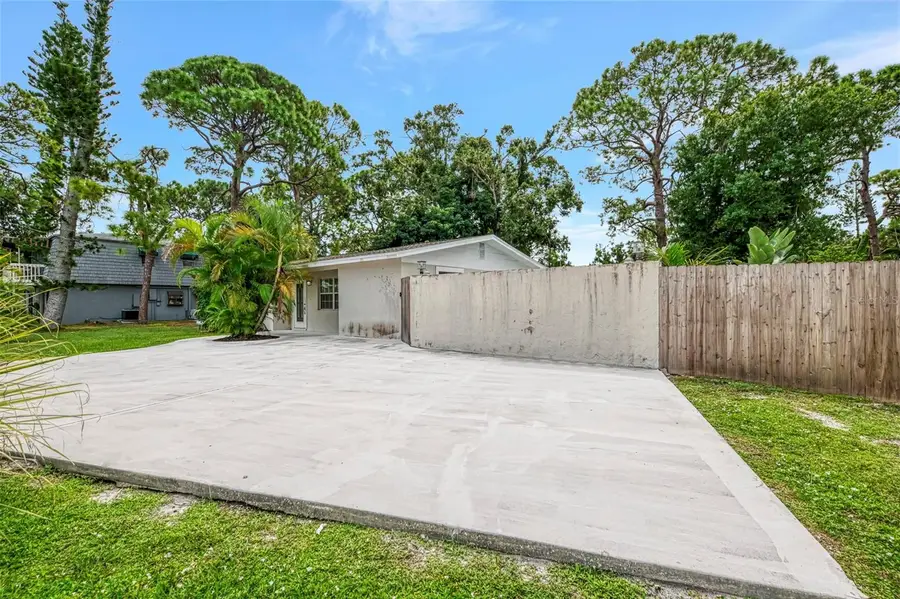 2136 Brueckner Drive, Sarasota, FL 34231 - #2