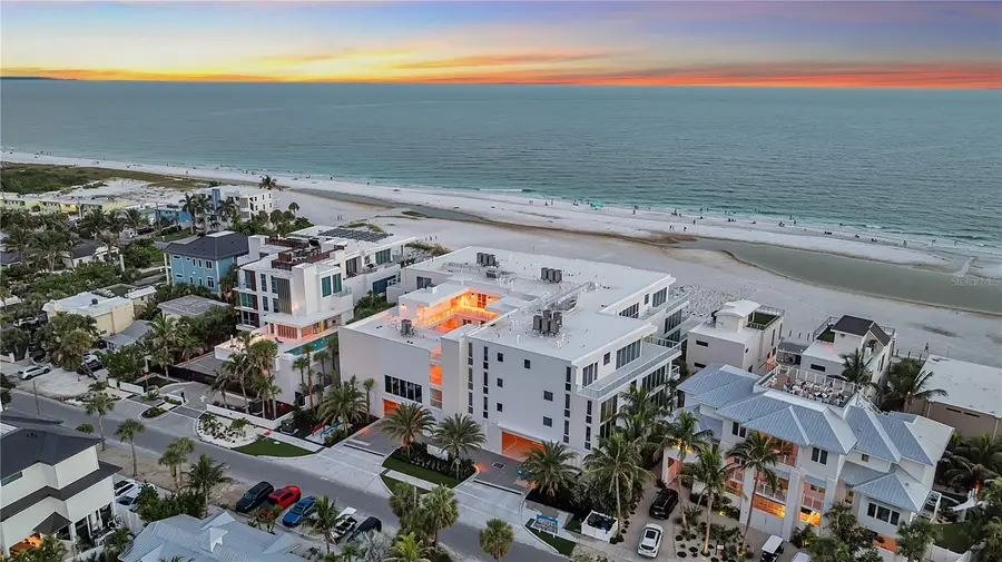 70 Avenida Veneccia #204, Sarasota, FL 34242 - #2