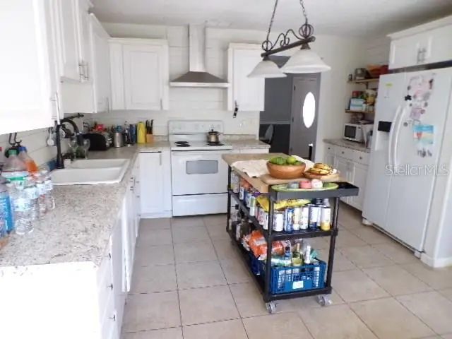 5766 Forester Pine Court, Sarasota, FL 34243 - #3