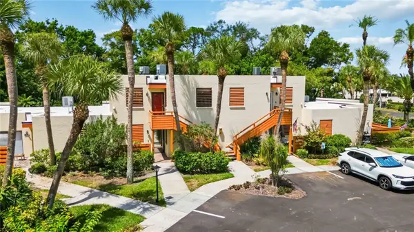 218 Pineneedle Drive #218, BRADENTON, FL 34210