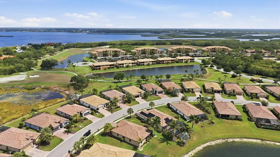 6540 Willowshire Way, Bradenton, FL 34212 - #2