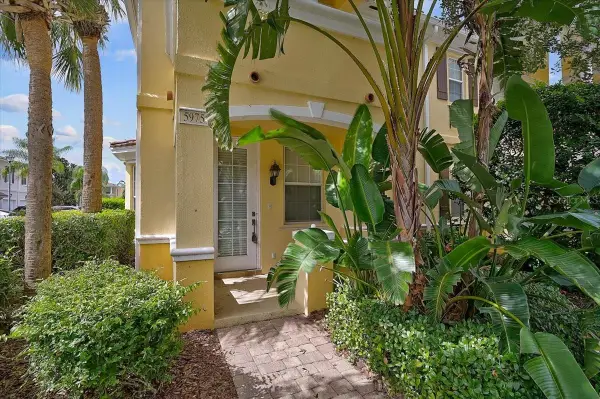 5975 Giardino Lane, SARASOTA, FL 34232
