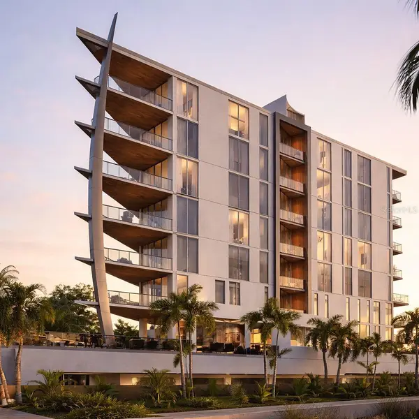 688 Golden Gate Point #201, SARASOTA, FL 34236