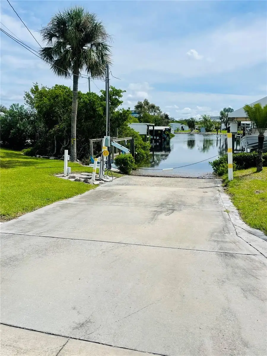 21 Illinois Street, Palmetto, FL 34221 - #3