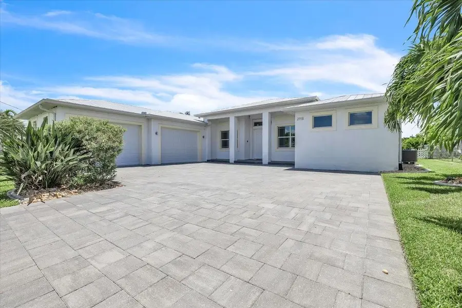 2918 SE 10th Place, Cape Coral, FL 33904 - #3