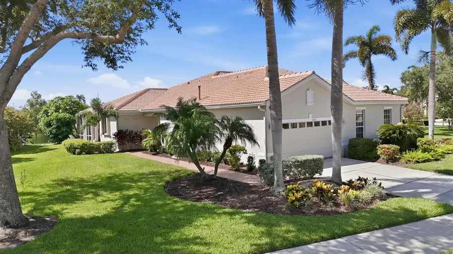 8050 Victoria Falls Circle, Sarasota, FL 34243 - #2