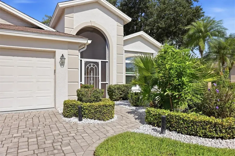 8945 Whitemarsh Avenue, Sarasota, FL 34238 - #3