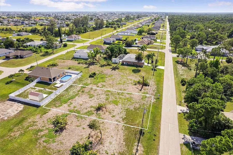 614 Jacaranda Parkway E, Cape Coral, FL 33909 - #2