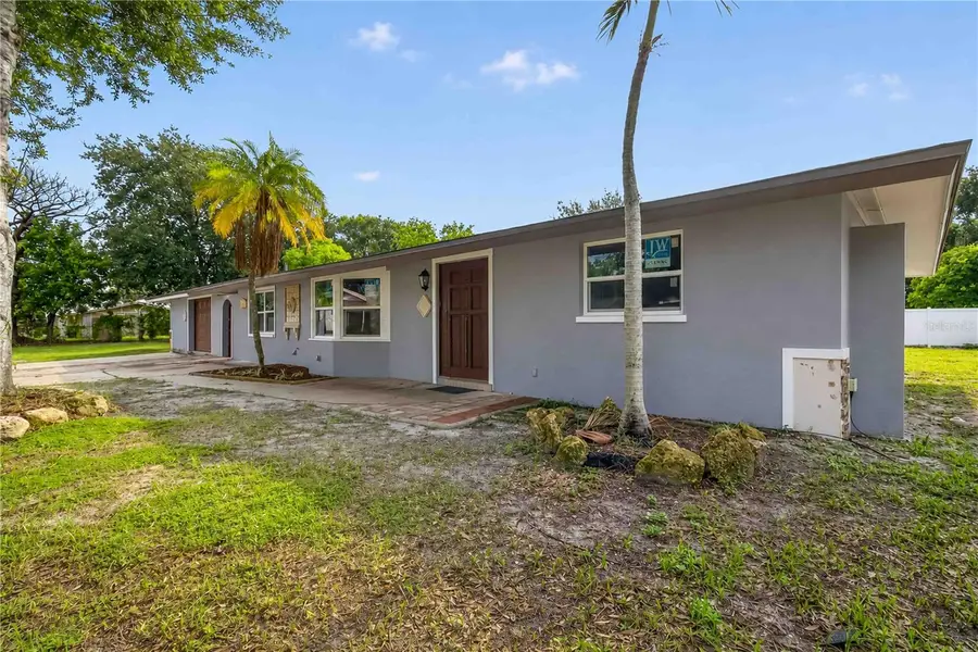 4734 Delmonte Avenue, Sarasota, FL 34235 - #3