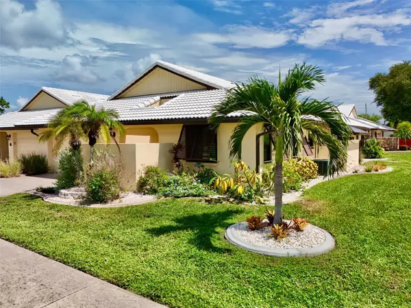44 Sandstone Circle, VENICE, FL 34293