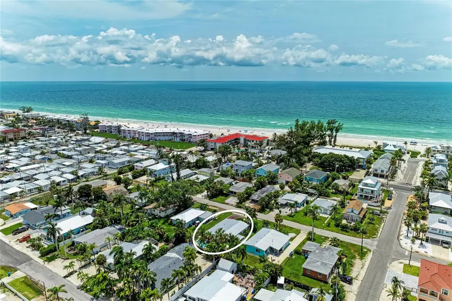 2711 Avenue C, Holmes Beach, FL 34217 - #2