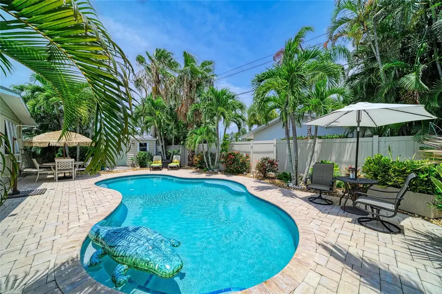 2711 Avenue C, Holmes Beach, FL 34217 - #3