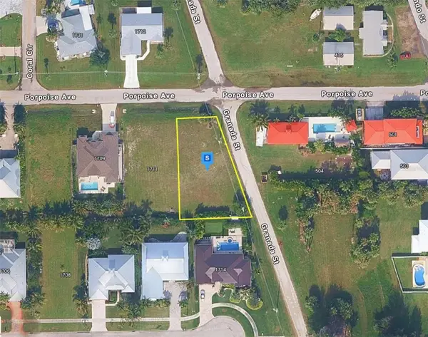 Porpoise Avenue, FORT PIERCE, FL 34949