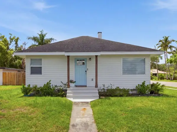 1902 Saint George Drive, BRADENTON, FL 34208