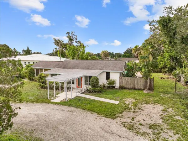 2404 Bispham Road, SARASOTA, FL 34231