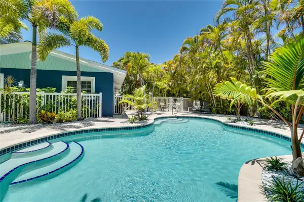 76 N Shore Drive, ANNA MARIA, FL 34216
