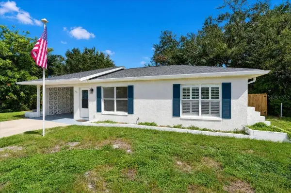 879 E Seminole Drive, VENICE, FL 34293