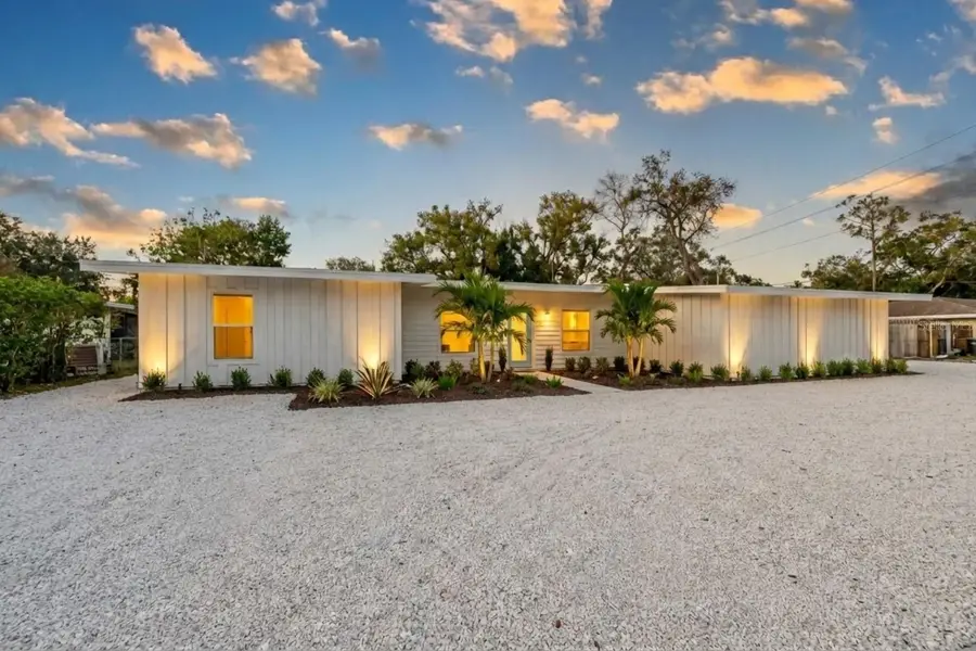 2069 Bougainvillea Street, Sarasota, FL 34239 - #2