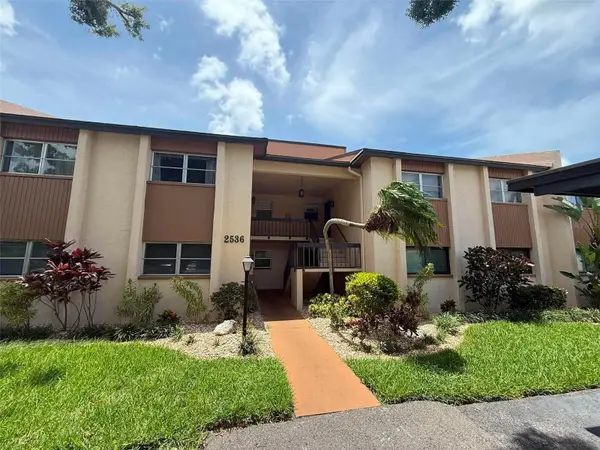2536 Clubhouse Circle #202, SARASOTA, FL 34232