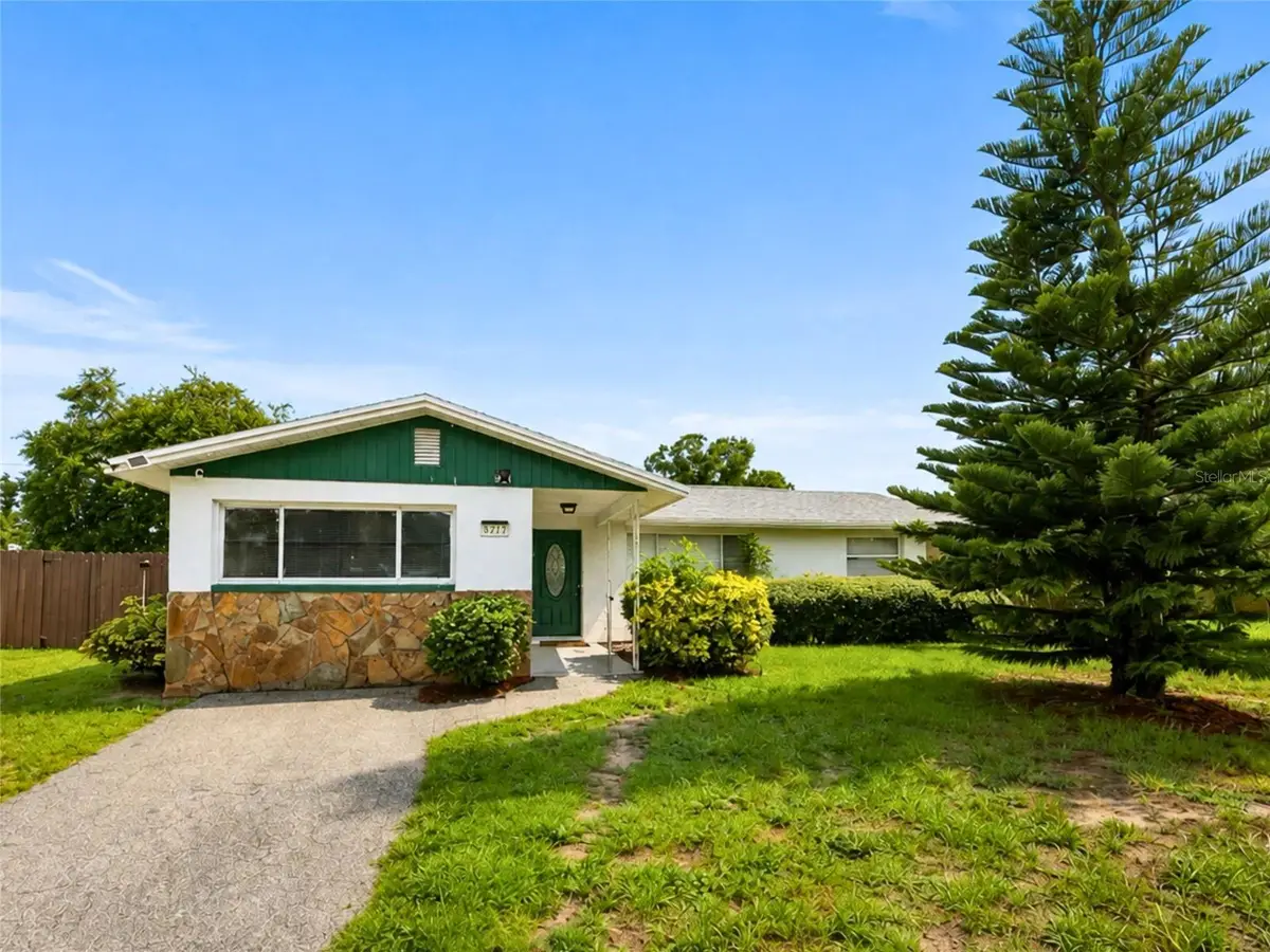 8628 Magnolia Drive, Seminole, FL 33777 - #1