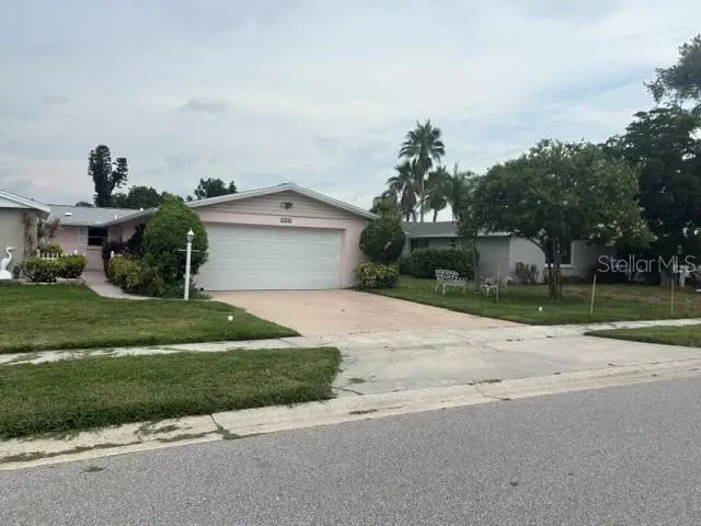 2450 Terry Ln, Sarasota, FL 34231 - #2