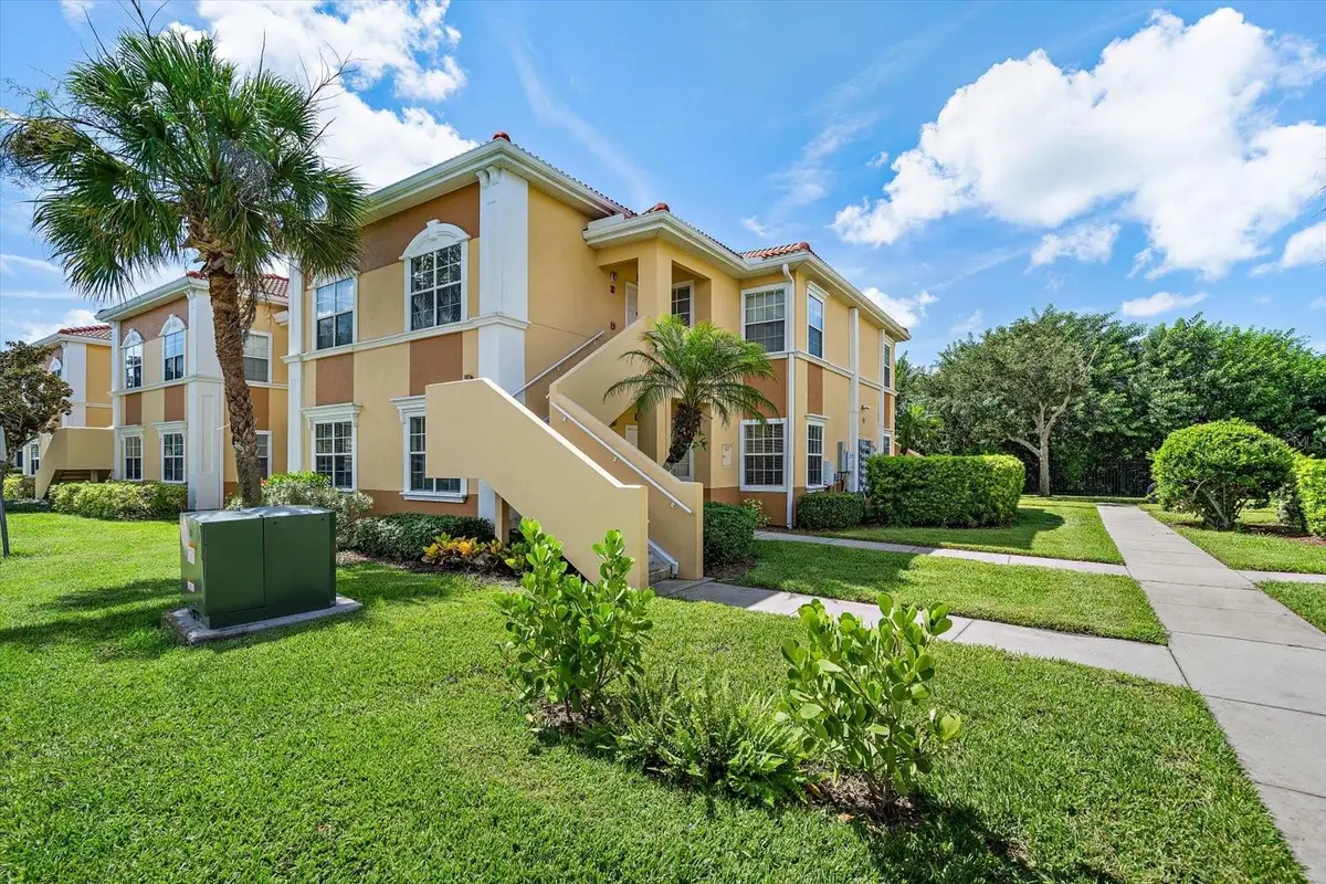 1010 Villagio Circle #104, Sarasota, FL 34237 - #1