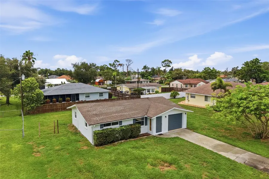935 Everest Road, Venice, FL 34293 - #2