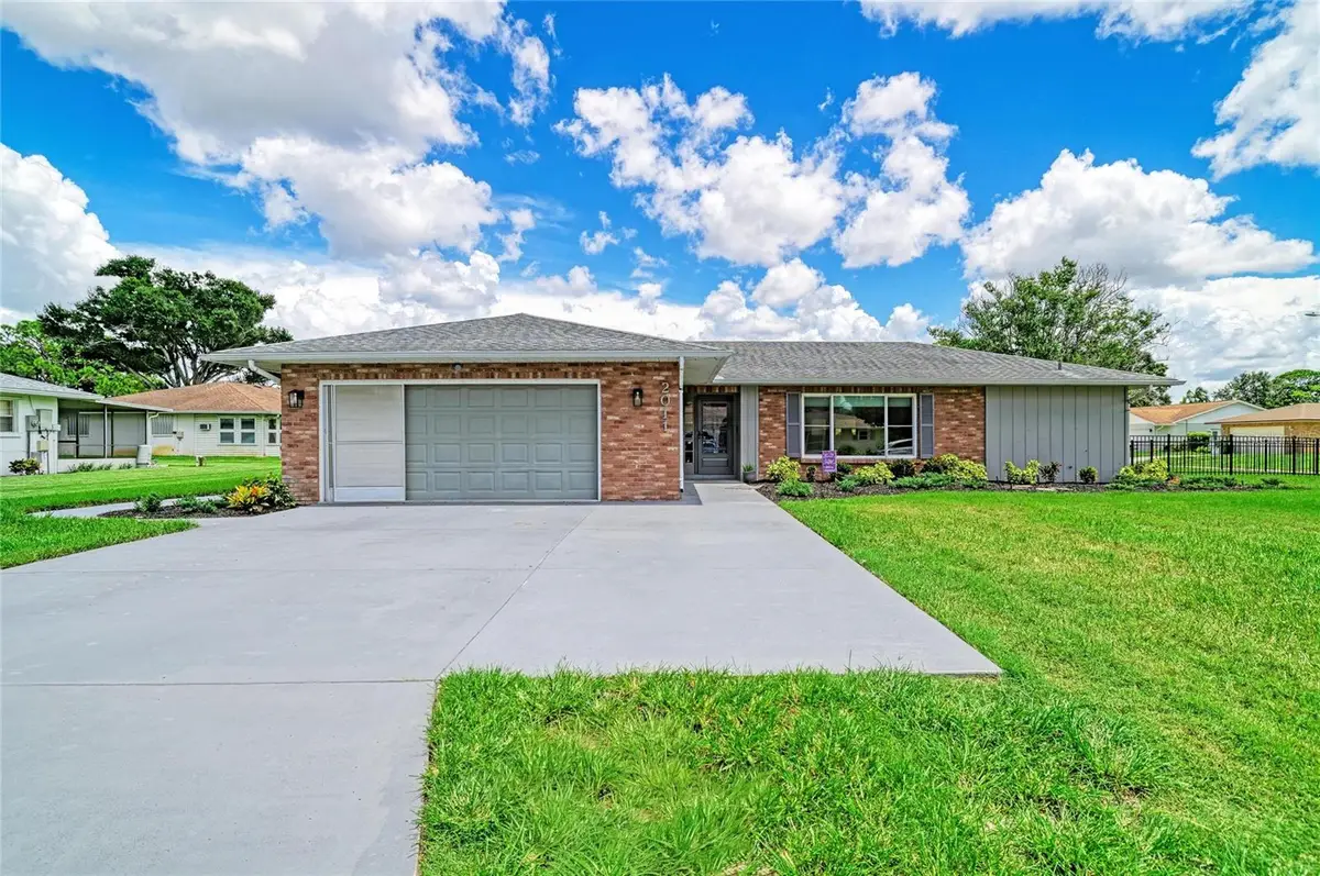 2011 37th Street W, Bradenton, FL 34205 - #1