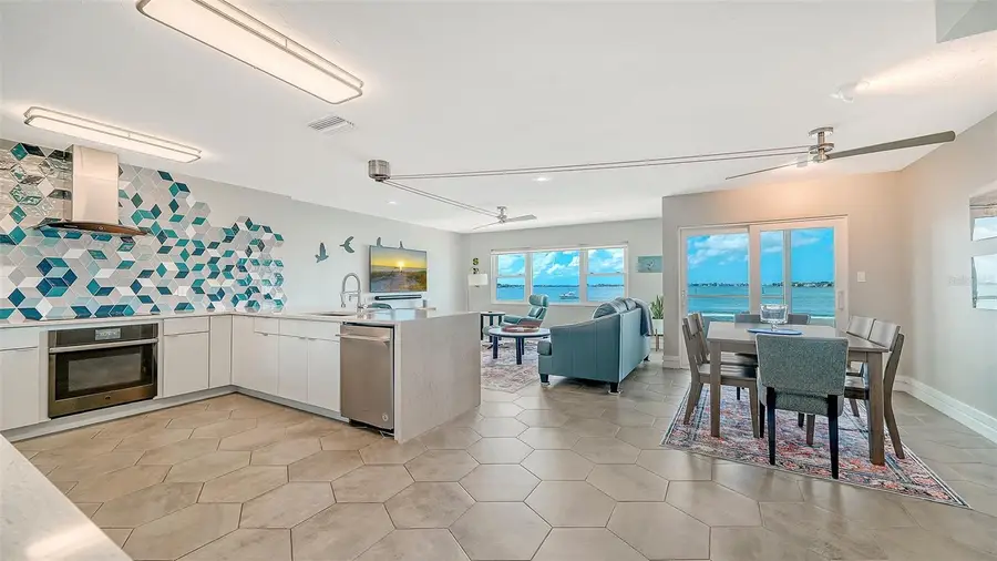 400 Golden Gate Point #22, Sarasota, FL 34236 - #2