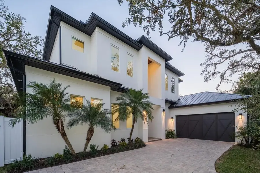 2420 Floyd Street, Sarasota, FL 34239 - #3