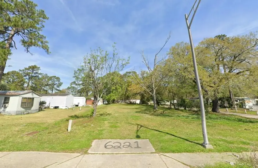 6221 Collins Road, Jacksonville, FL 32244 - #2