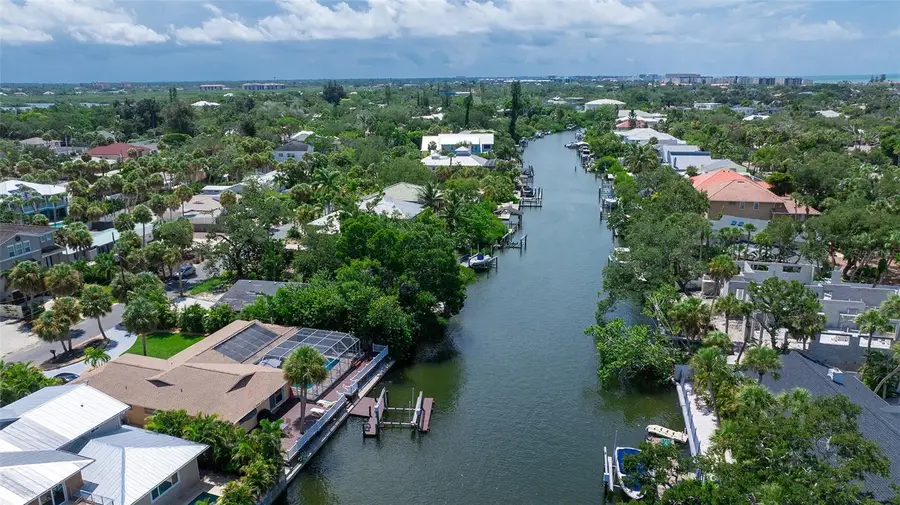 4950 Commonwealth Drive, Sarasota, FL 34242 - #2