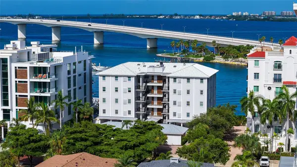 174 Golden Gate Point #43, SARASOTA, FL 34236