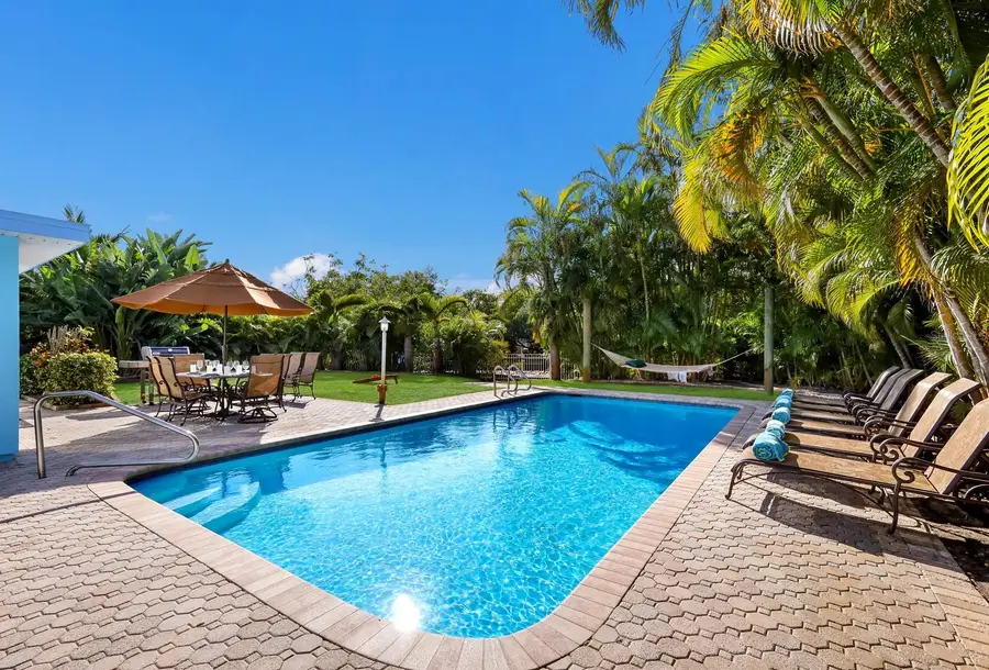 125 Crescent Drive, Anna Maria, FL 34216 - #2