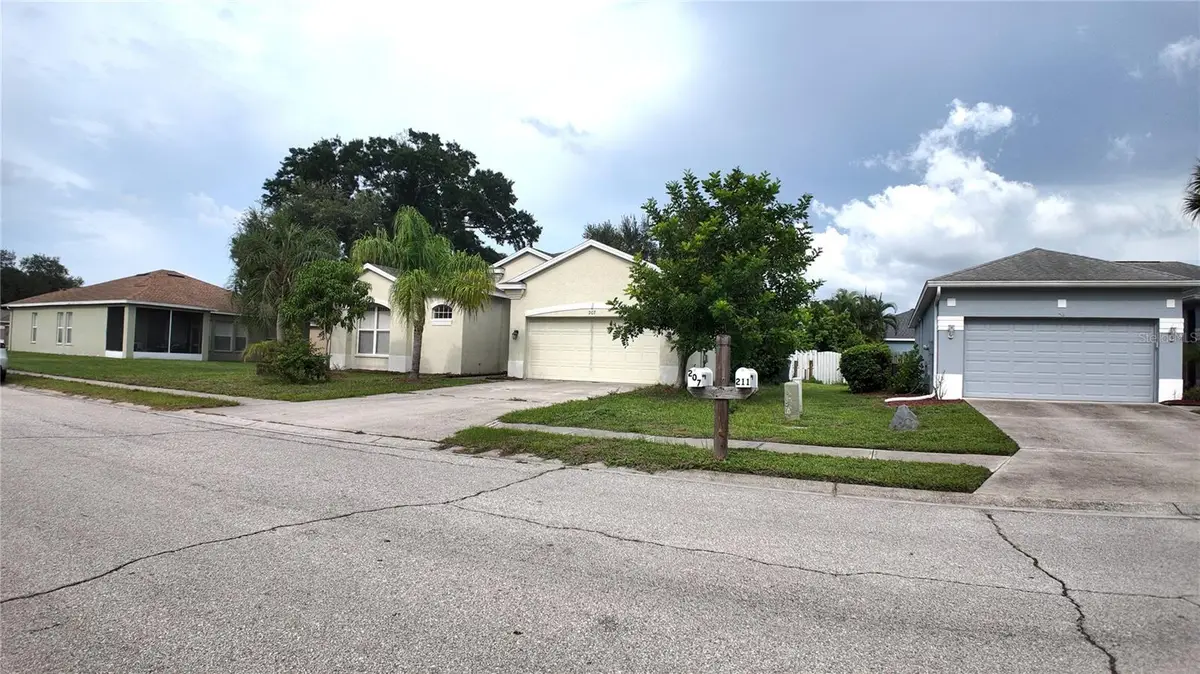 207 39th Street E, Bradenton, FL 34208 - #1