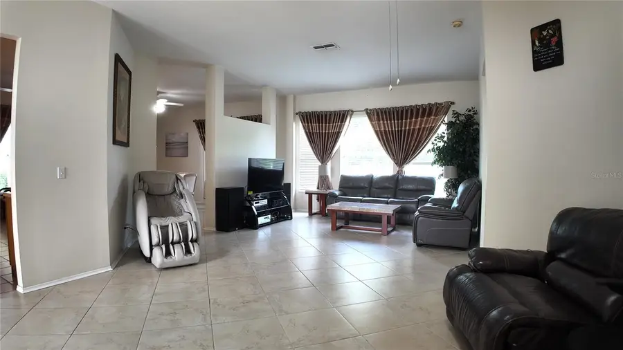 207 39th Street E, Bradenton, FL 34208 - #3