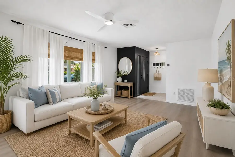 4825 Huntleigh Drive, Sarasota, FL 34233 - #3