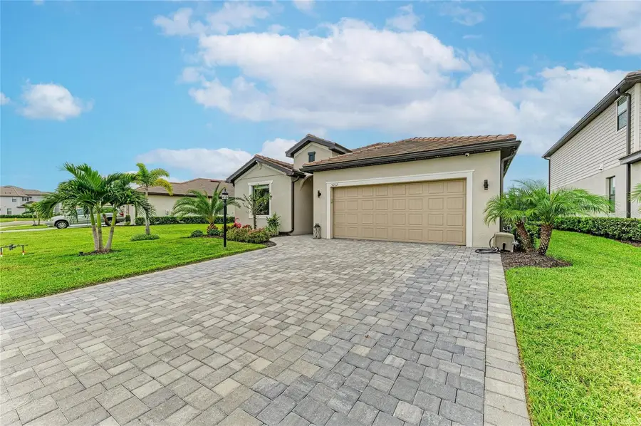 5212 Blue Crush Street, Lakewood Ranch, FL 34211 - #3