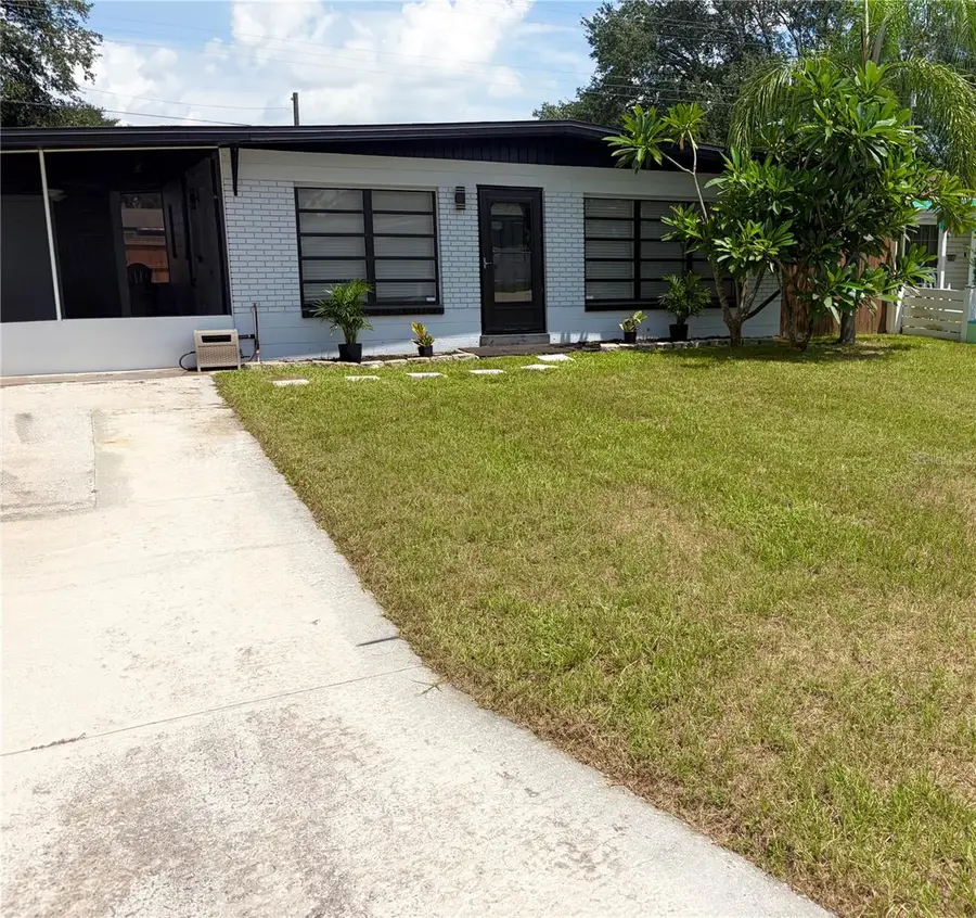 707 Lakewood Avenue, Tampa, FL 33613 - #2
