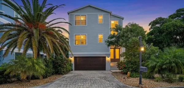6330 Laguna Drive, LONGBOAT KEY, FL 34228