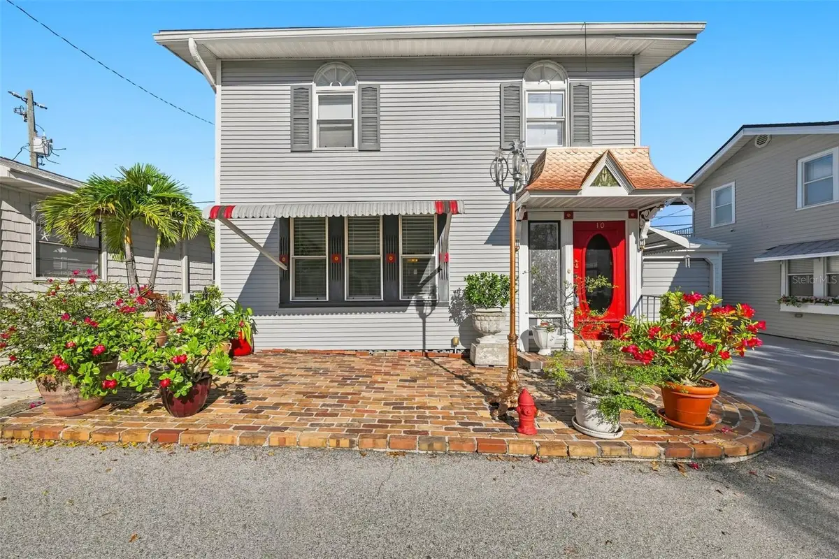 10 Plaza Street E, Bradenton, FL 34208 - #1