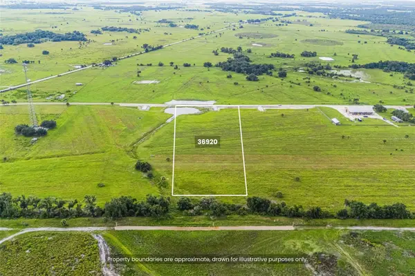 36920 Kville Road, MYAKKA CITY, FL 34251