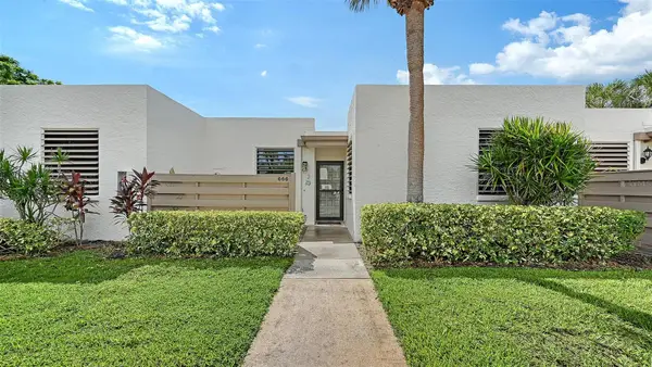 666 Woodlawn Drive #666, BRADENTON, FL 34210